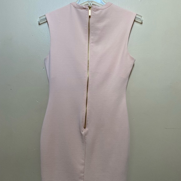 Cut Out Neck Dress Light Pink - Picture 3 of 4